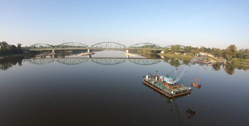 Most w Fordonie odbudowywano trzykrotnie. Poznaj jego historię! [film z drona]